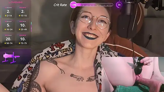 Snapshot of lovelylucyy chatting on March 19, 4:14 am lovelylucyy online show from March 19, 4:14 am