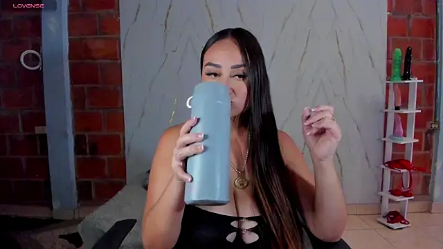 IsaSixty9 online show from April 8, 8:20 pm