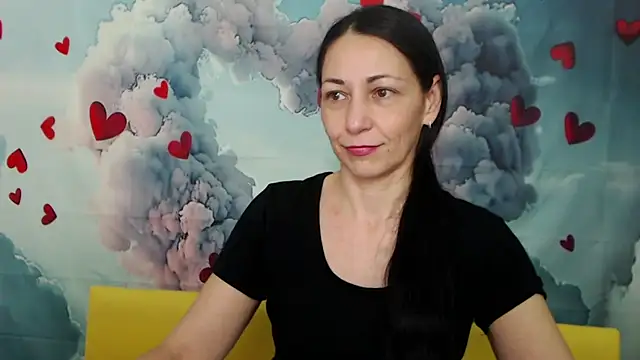 Snapshot of LiluGrants chatting on February 1, 2:26 am LiluGrants online show from February 1, 2:26 am