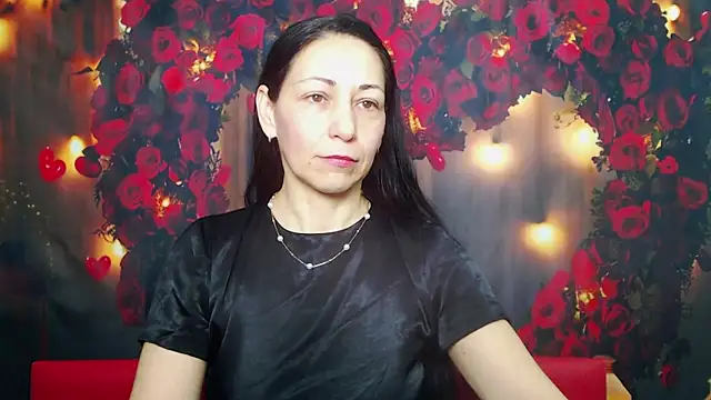 Snapshot of LiluGrants chatting on February 10, 7:17 pm LiluGrants online show from February 10, 7:17 pm