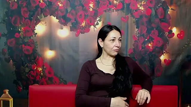 Snapshot of LiluGrants chatting on March 4, 1:12 am LiluGrants online show from March 4, 1:12 am