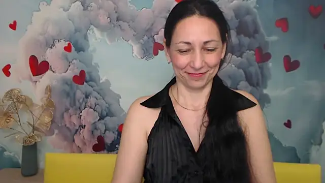 Snapshot of LiluGrants chatting on March 10, 4:28 am LiluGrants online show from March 10, 4:28 am