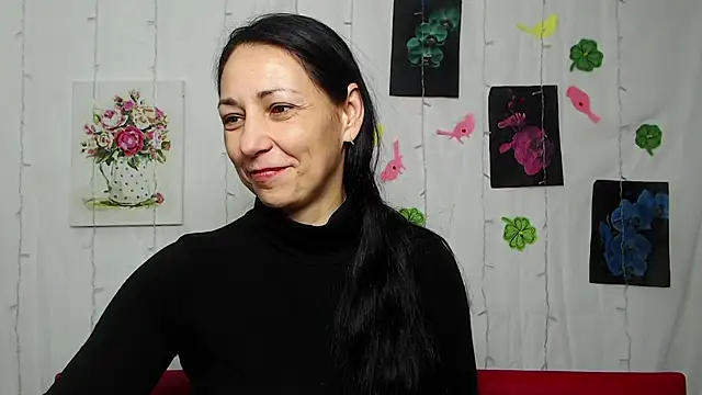 Snapshot of LiluGrants chatting on March 17, 4:19 am LiluGrants online show from March 17, 4:19 am