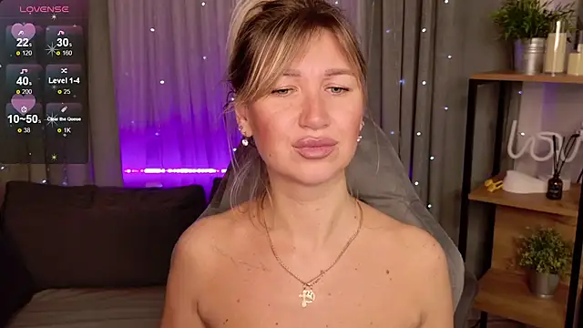 MilaBott online show from October 7, 8:28 pm