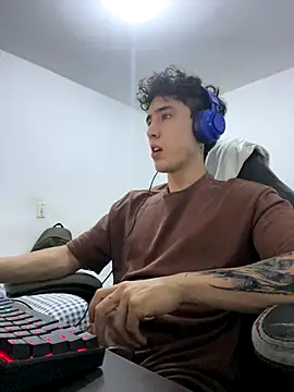 Snapshot of gojo_satoru_18 chatting on December 14, 4:51 am gojo satoru 18 online show from December 14, 4:51 am