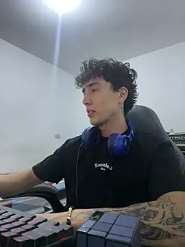 Snapshot of gojo_satoru_18 chatting on January 14, 6:08 am gojo satoru 18 online show from January 14, 6:08 am