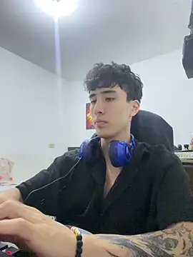 Snapshot of gojo_satoru_18 chatting on February 4, 10:15 pm gojo satoru 18 online show from February 4, 10:15 pm