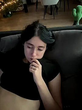 Snapshot of Lena_Lang chatting on December 14, 1:27 pm Lena Lang online show from December 14, 1:27 pm