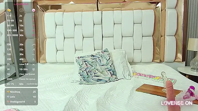 Beautifulskinny18 online show from January 24, 11:02 pm