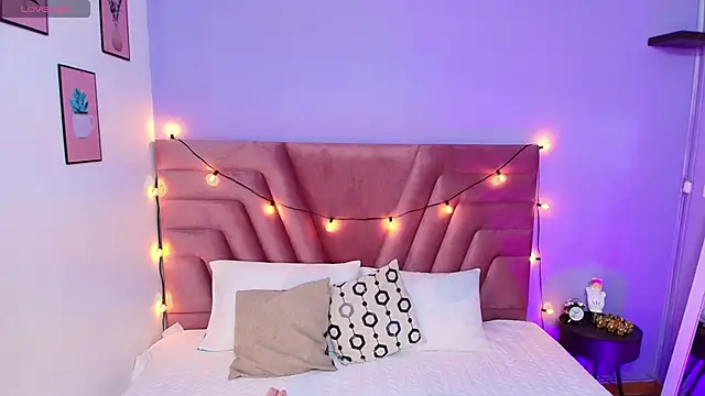 Beautifulskinny18 online show from February 11, 6:55 pm