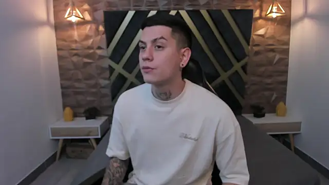 Snapshot of Yeiko_Romero_ chatting on February 4, 5:12 pm Yeiko Romero online show from February 4, 5:12 pm