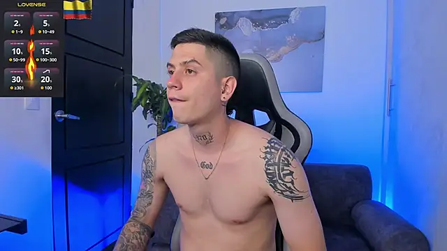 Snapshot of Yeiko_Romero_ chatting on November 24, 7:35 pm Yeiko Romero online show from November 24, 7:35 pm