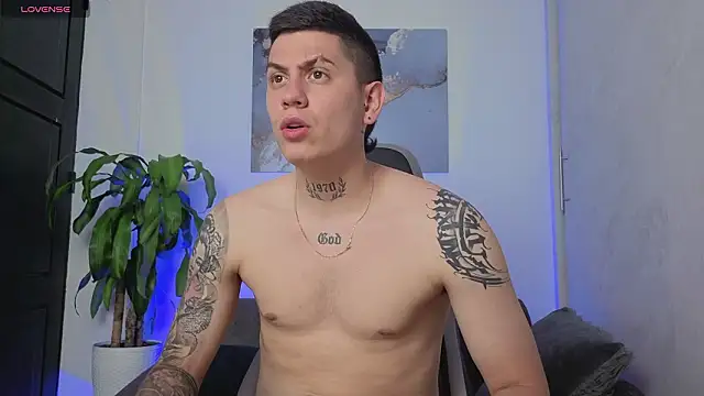 Yeiko Romero  online show from March 12, 7:09 pm