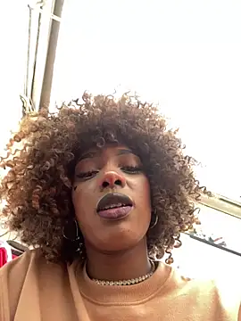 TIFFANYYSTAR online show from February 26, 1:19 pm