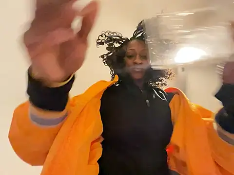 wynterheat online show from February 18, 12:17 pm