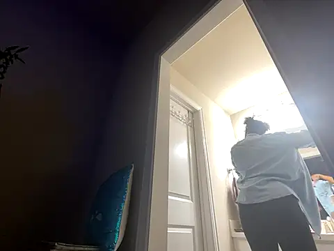 wynterheat online show from November 20, 1:33 pm