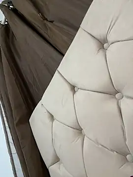 Snapshot of Palomasoouzaaak chatting on December 11, 4:49 am Palomasoouzaaak online show from December 11, 4:49 am