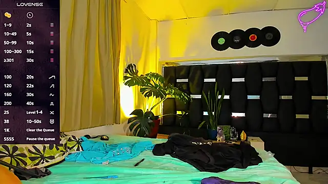 RyanRizzo online show from February 21, 11:54 pm