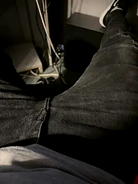 Snapshot of tikitaka97 chatting on December 21, 3:30 pm tikitaka97 online show from December 21, 3:30 pm