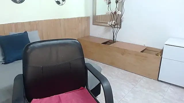 Suxxxy  online show from October 9, 1:31 pm