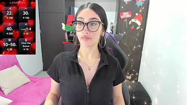 Emilytafur online show from December 11, 7:25 pm