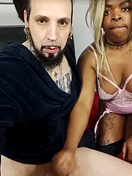 Snapshot of Casaltesudex chatting on February 17, 12:18 am Casaltesudex online show from February 17, 12:18 am