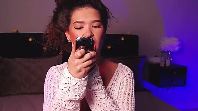 Denise Garciia online show from December 14, 2:53 pm