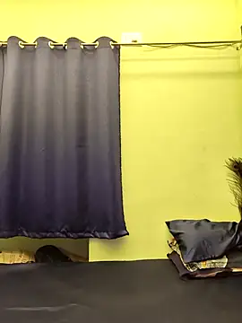 hot Oliviaa online show from December 18, 6:52 am