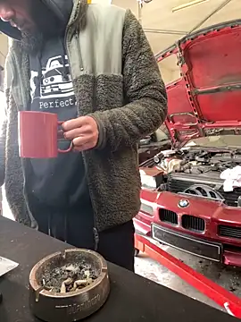 donnuozfutura online show from February 24, 10:26 am