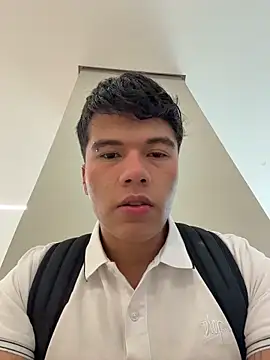 Logan smith1 online show from December 14, 4:23 pm