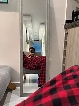 Logan smith1 online show from April 9, 5:29 am