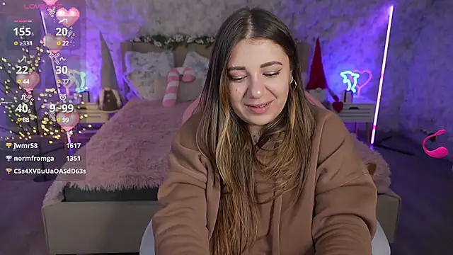 Snapshot of JulietDream chatting on December 19, 11:03 pm JulietDream online show from December 19, 11:03 pm
