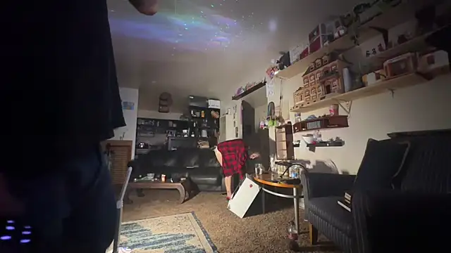 Snapshot of deadpi chatting on October 4, 7:12 pm deadpi online show from October 4, 7:12 pm