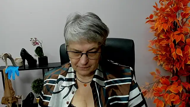 IrisDream online show from December 12, 2:00 pm