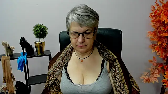 IrisDream online show from January 29, 7:15 am