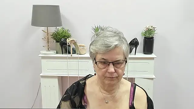 IrisDream online show from January 14, 7:03 am