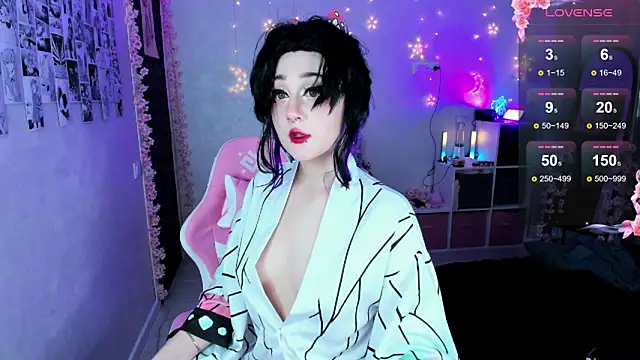 Snapshot of Aki__Ra chatting on February 14, 1:02 am Aki Ra online show from February 14, 1:02 am
