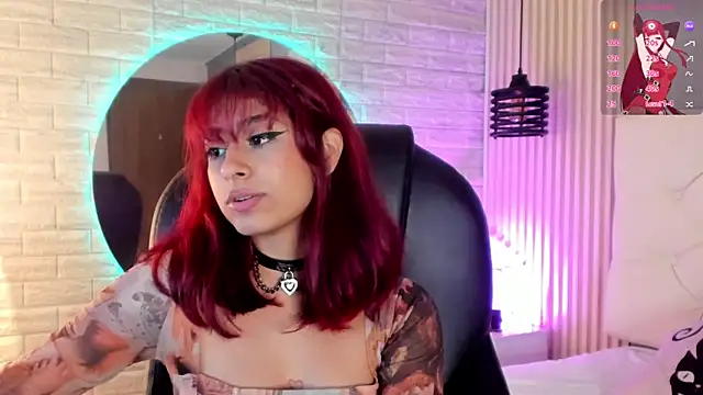 Snapshot of cloe__palmer chatting on December 4, 6:39 pm cloe palmer online show from December 4, 6:39 pm