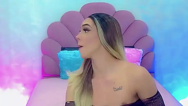 briana sex32 online show from January 22, 4:02 pm