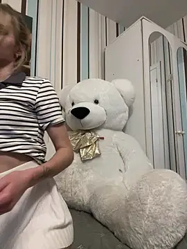 Liya my online show from January 7, 3:47 pm