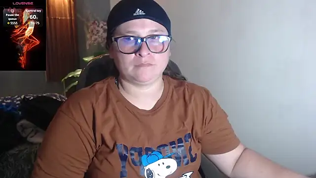 Snapshot of katty_femdom chatting on September 24, 6:00 pm katty femdom online show from September 24, 6:00 pm