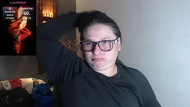 Snapshot of katty_femdom chatting on October 7, 12:46 pm katty femdom online show from October 7, 12:46 pm