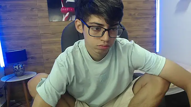 jhoellx online show from February 7, 2:04 pm