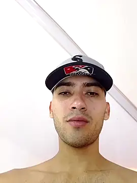 Snapshot of Liam_crox chatting on March 19, 3:08 pm Liam crox online show from March 19, 3:08 pm