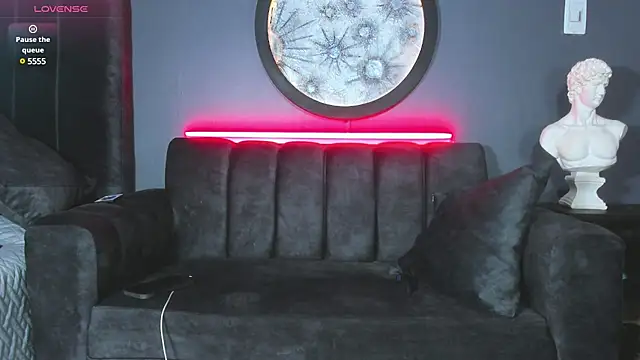 khriss brown online show from January 24, 1:13 am