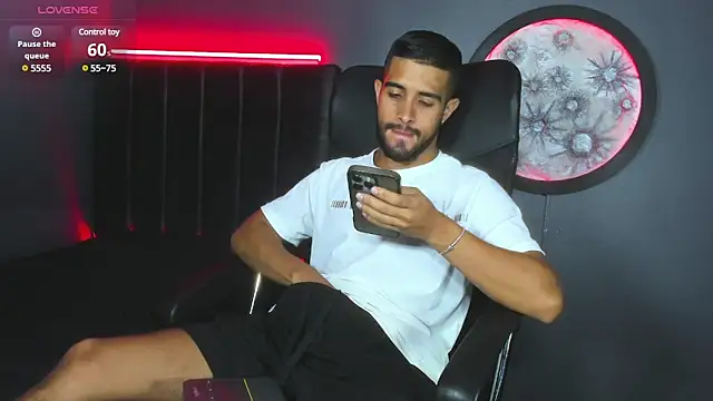 khriss brown online show from March 14, 10:38 pm