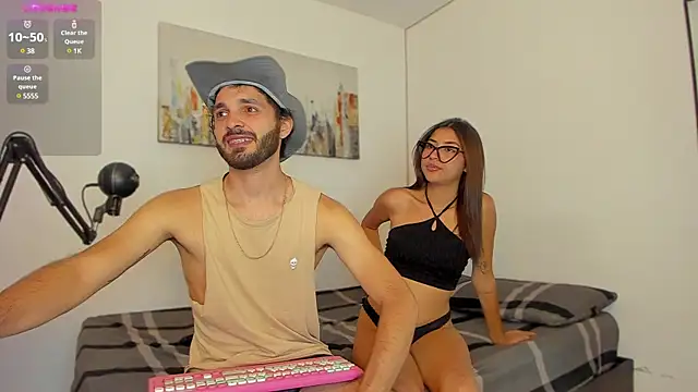 Snapshot of persiival chatting on December 19, 7:07 am persiival online show from December 19, 7:07 am