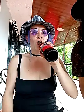 sophie banger online show from December 28, 9:08 pm