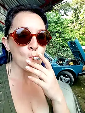 sophie banger online show from January 7, 9:46 pm