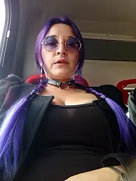 sophie banger online show from October 31, 8:32 pm